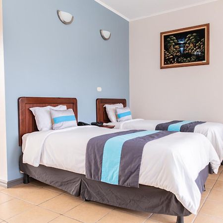 Hotel Y Restaurante El Guarco Cartago Kültér fotó