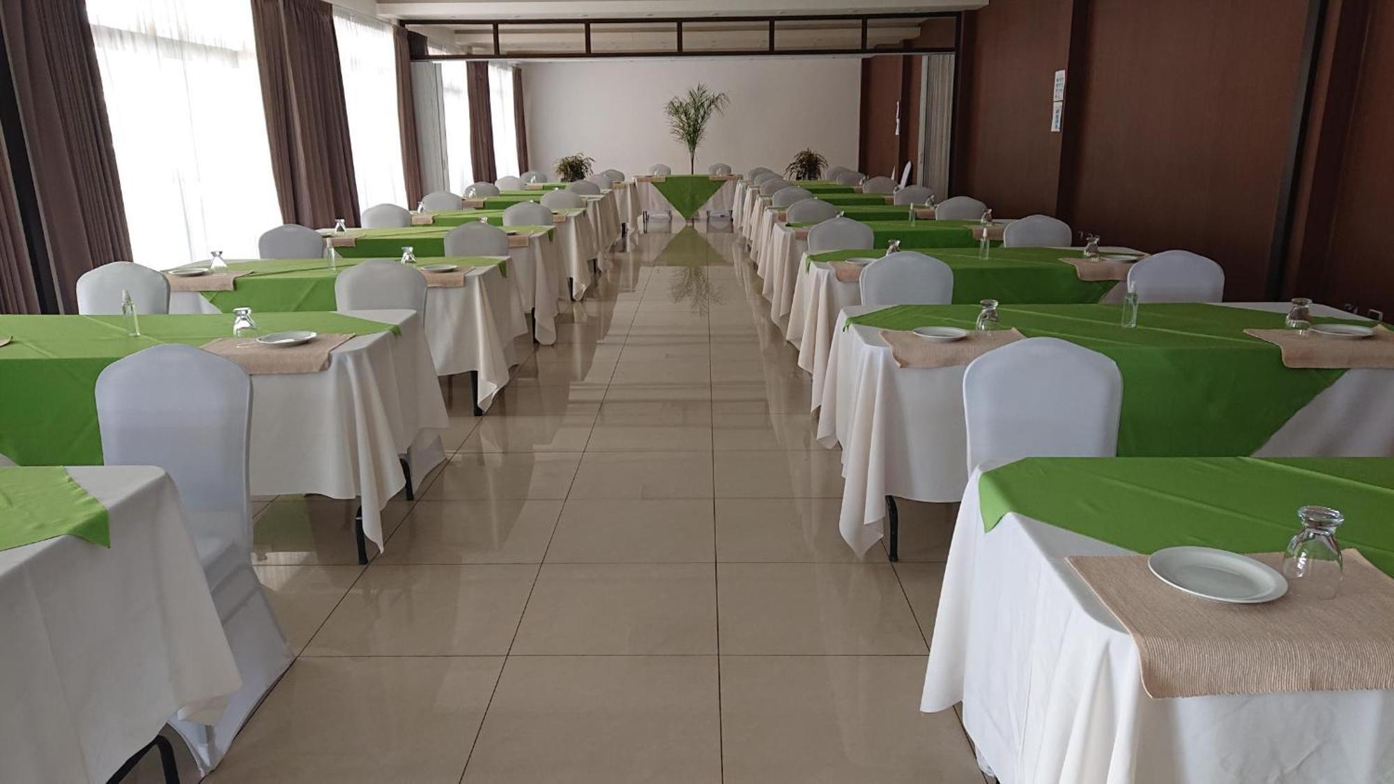 Hotel Y Restaurante El Guarco Cartago Kültér fotó