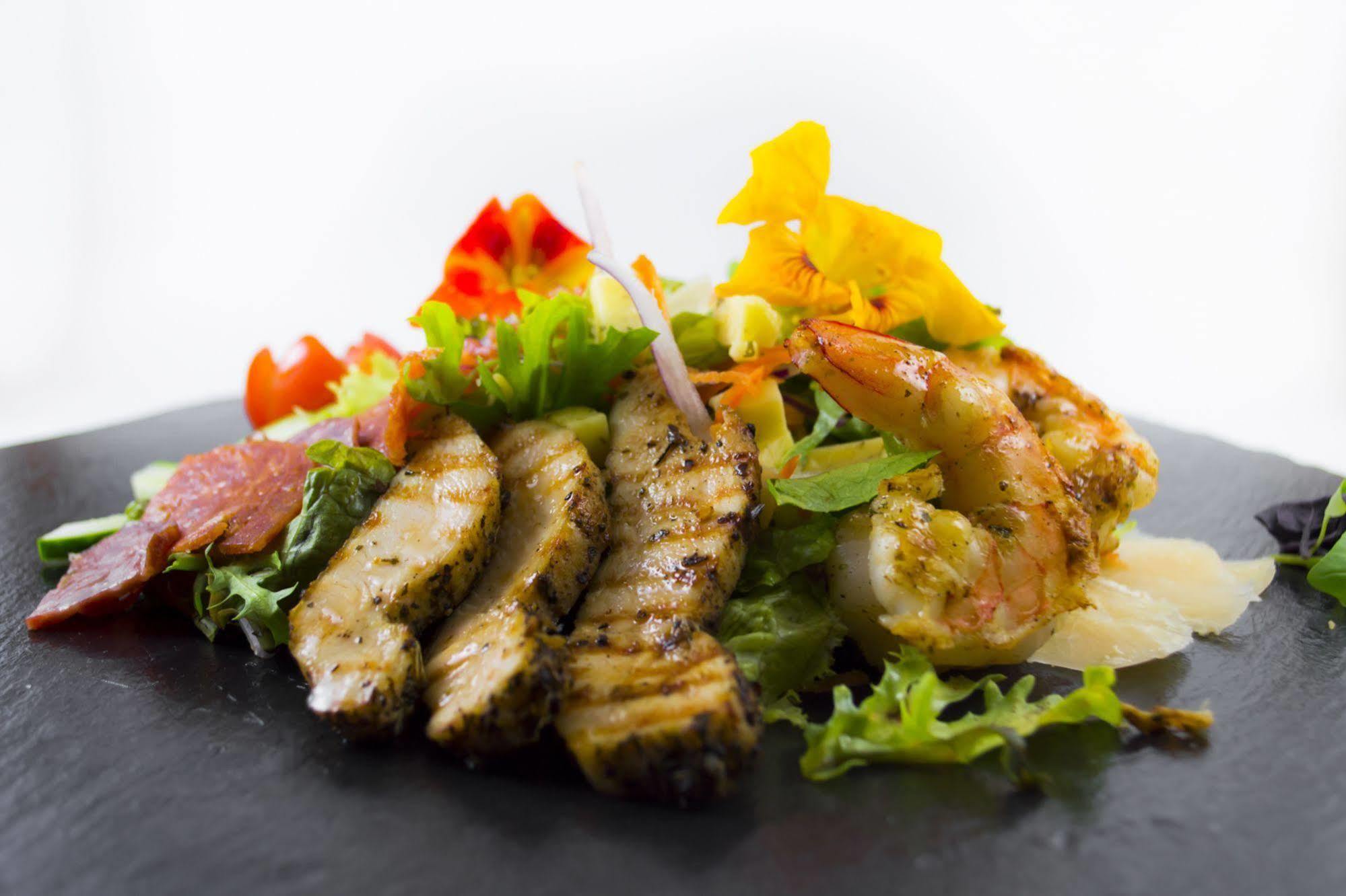 Hotel Y Restaurante El Guarco Cartago Kültér fotó