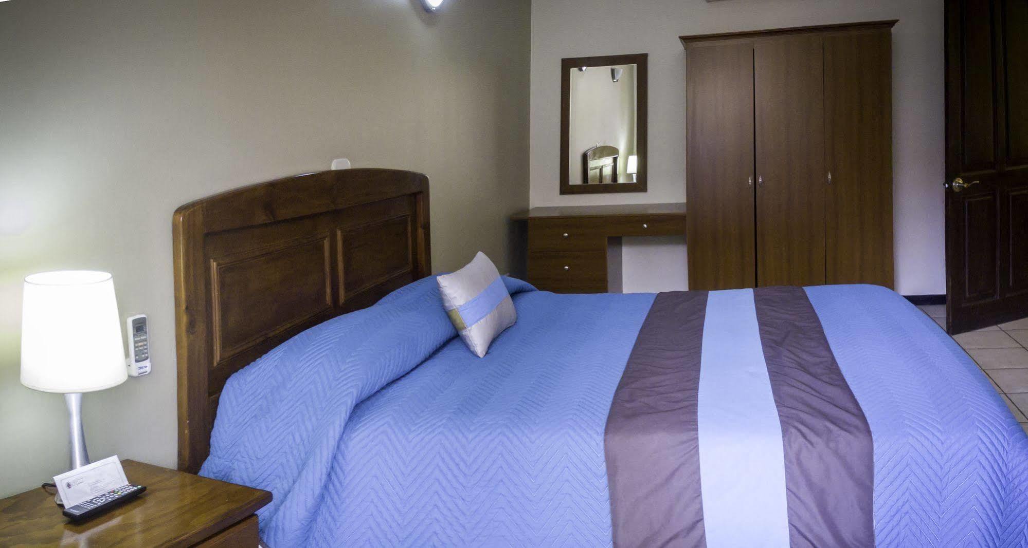 Hotel Y Restaurante El Guarco Cartago Kültér fotó