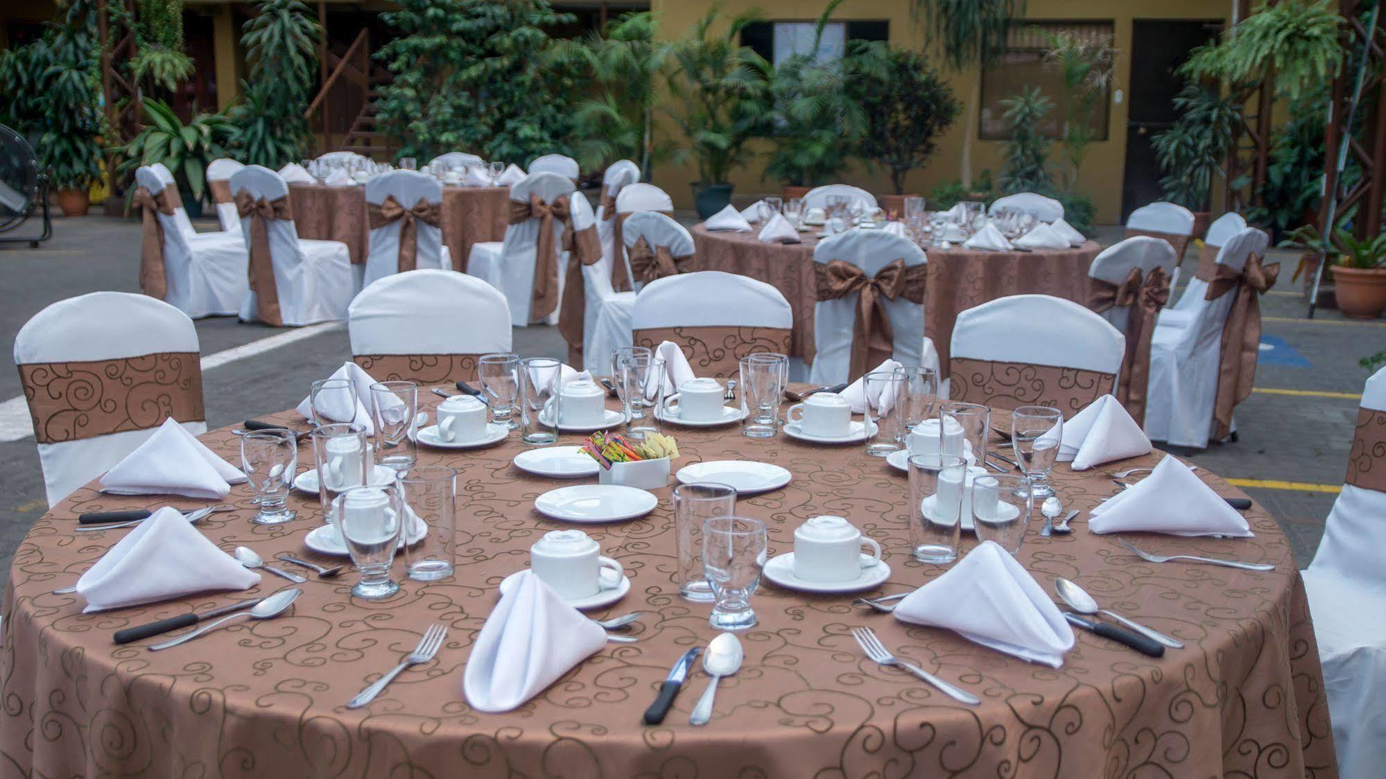 Hotel Y Restaurante El Guarco Cartago Kültér fotó